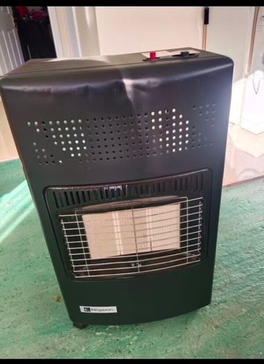 Kingavon Gas heater with cylinder and gas bottle ( The bottle is empty).