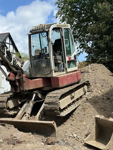 Takeuchi 8 Tonne split boom excavator