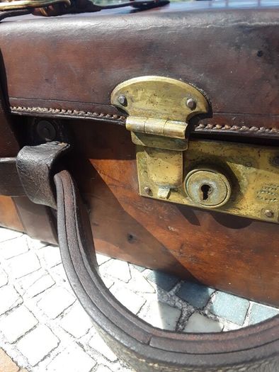 AntiqueArmy & Navy Cartrige Case