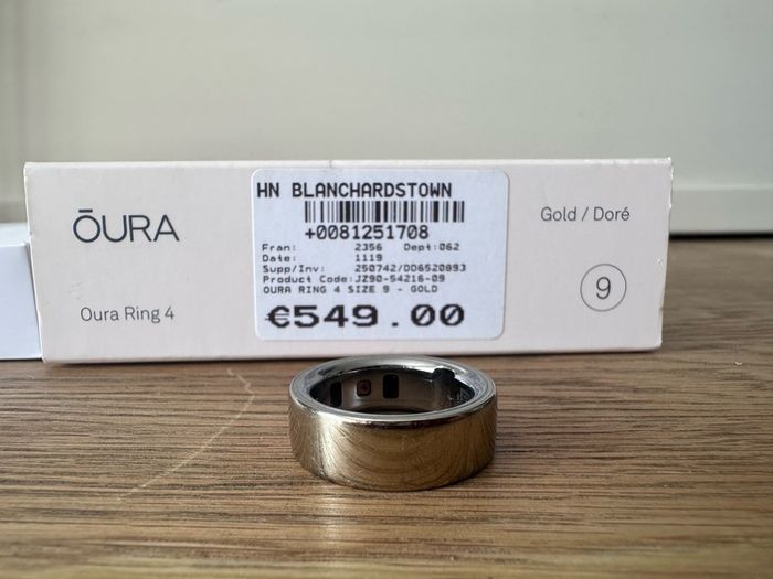 Oura ring Gold size 9