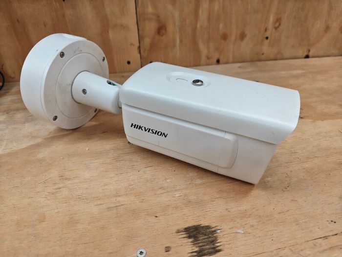 Hikvision DS-2CD5A46G0-IZS 2.8-12mm varifocal CCTV Canera