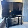 TV and TV stand Image 3