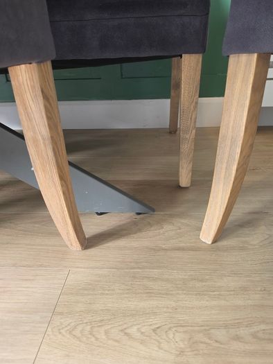 Dining bench and chairs