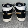 Air Jordan 1 Mid SE Image 3