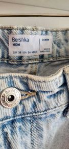 Bershka Ripped Mom Jeans Sz 10uk
