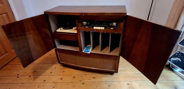 Vintage Stereo 1950's Radiogram Record and Radio Player