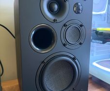 Majority D100X Speakers