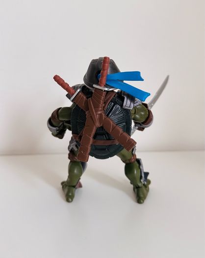 TMNT Teenage Mutant Ninja Turtles Fightin' Gear Leo Leonardo Action Figure