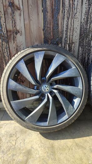 Volkswagen Arteon alloys