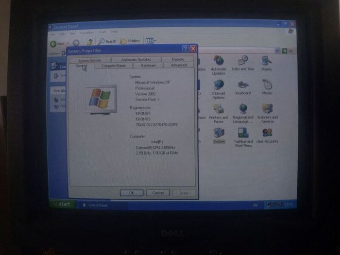 Dell 2.60GHz Celeron Windows XP desktop