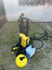 Karcher K3 power washer with hose and connections