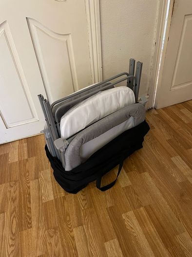 travel cot