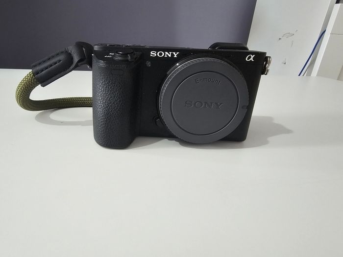 Sony A6500 and Sigma 30mm f1.4 lens kit (Euro 590)