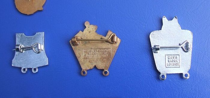 MOTORCYCLE SPEEDWAY (racing sports) - a selection of vintage Speedway Supporters' badges (1960's to 1990's)