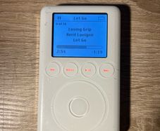 iPod classic 3rd gen 20GB NEW BATTERY