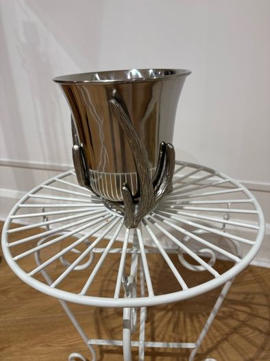 champagne bucket