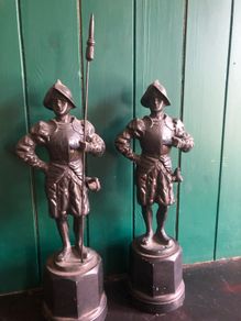 Spainish soldiers metal type