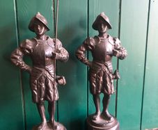 Spainish soldiers metal type