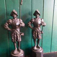 Spainish soldiers metal type