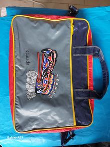 Canada Logo Laptop Bag in excellent condition