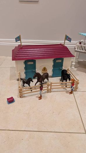 Schleich full set inc accessories