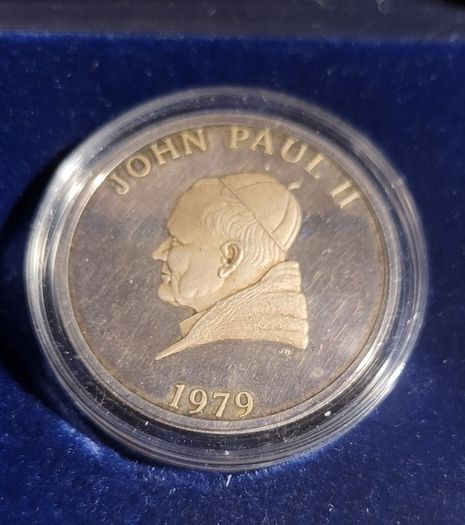 1 ounce silver coin of pope john paul the second