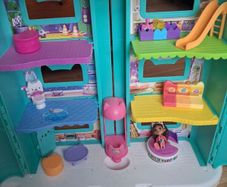 dolls house