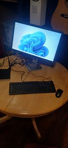 Mini HP EliteDesk 800 G3, 23" Screen
