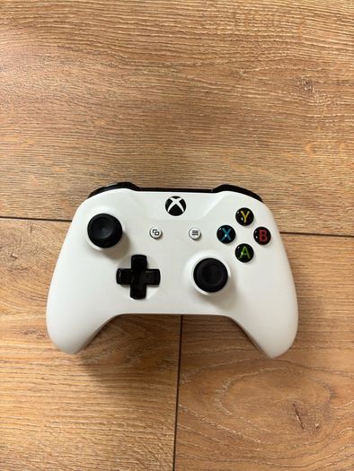 Xbox One S 1TB with controller and games