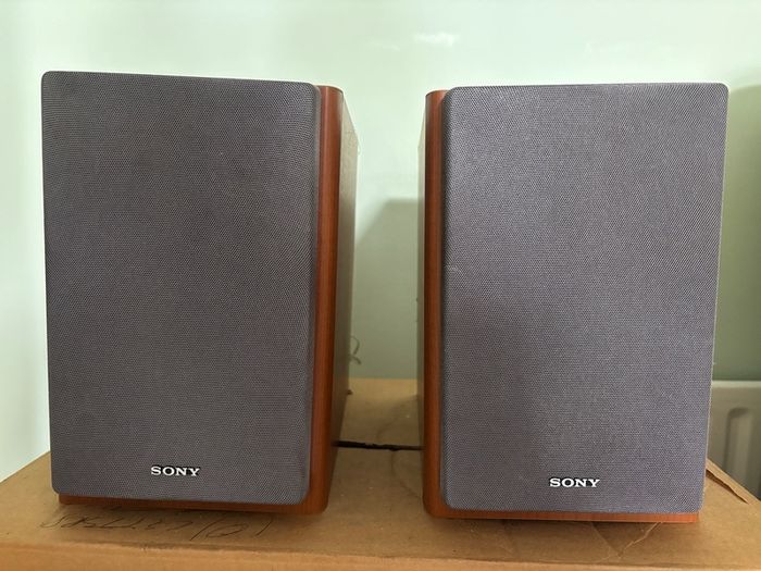 Sony Bookshelf Stereo Speakers Pair
