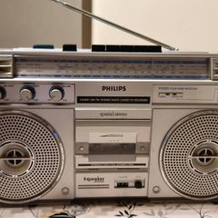 Vintage Philips Boombox D8323 Radio Cassette Recorder, working good.