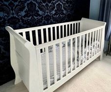 mamas and papas mia cot bed in white