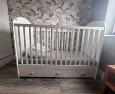 Cotbed