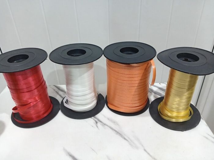 Curling Ribbon