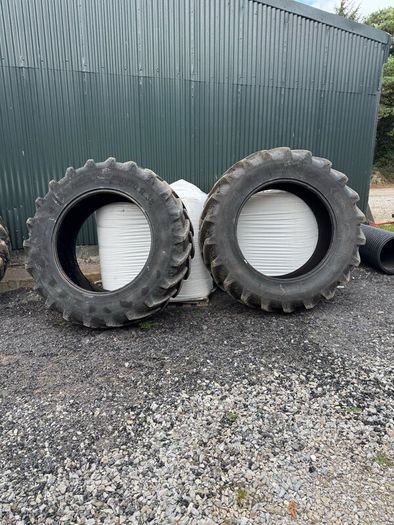 Tractors tyres