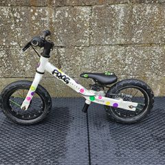 Frog Tapdole Balance Bike 12" wheels White with spots