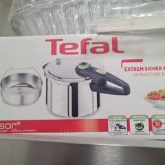 Pressure cooker