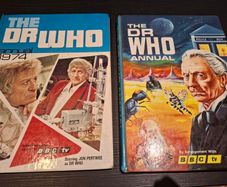 Dr Who Annual Bundle