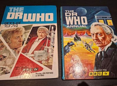 Dr Who Annual Bundle