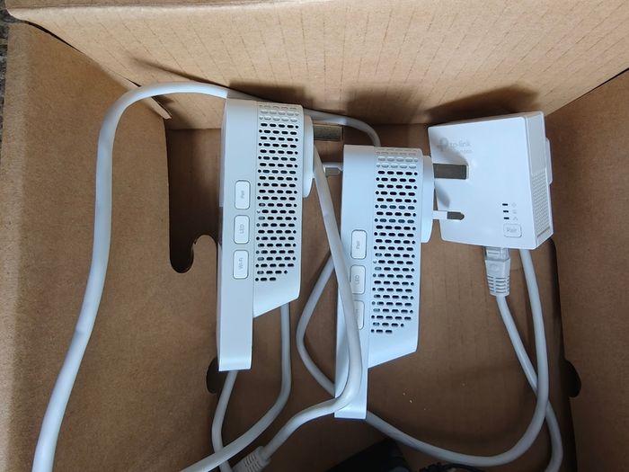 TP Link Powerline Network w/router (GBit)