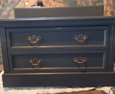 Chest of drawers