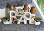 NEW Ceramic Robin Ponsettia Peace Candle Holder 12 euro