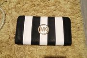 MK purse