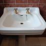 Bathroom sink, bath and bidet. Image 2