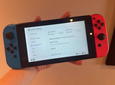 Nintendo Switch V2 + 128GB SD Card
