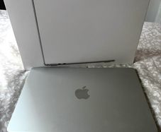 mac book air 2025
