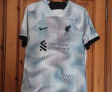 New Nike Liverpool away 2022/23 jersey(large)