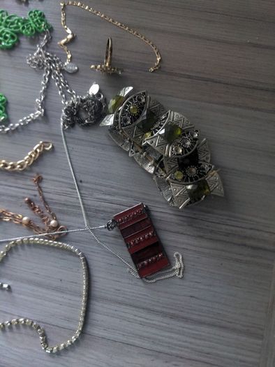 BROKEN jewellery