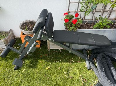 Workout bench