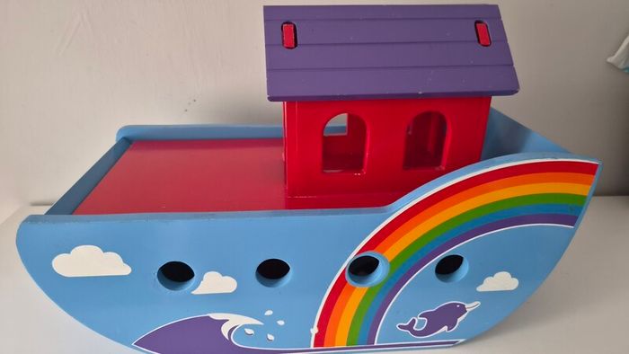 Kids Noahs Ark wooden plays etc- Large